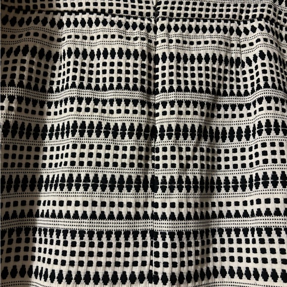 NWT Loft black and white skirt zip back size 16 - Picture 3 of 5